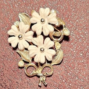 Vintage Flower Brooch